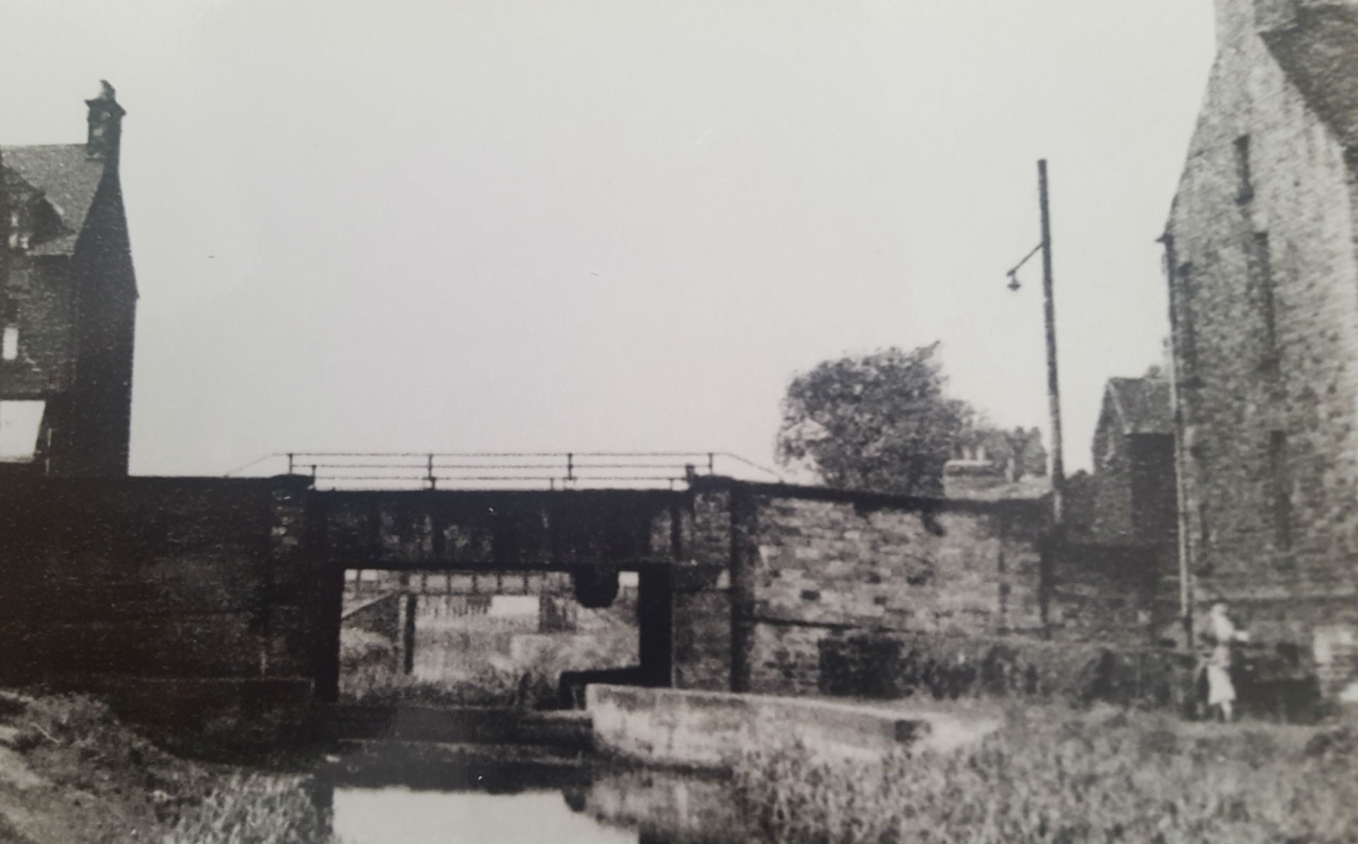P4 A635 Road Bridge over Canal at Stairfoot